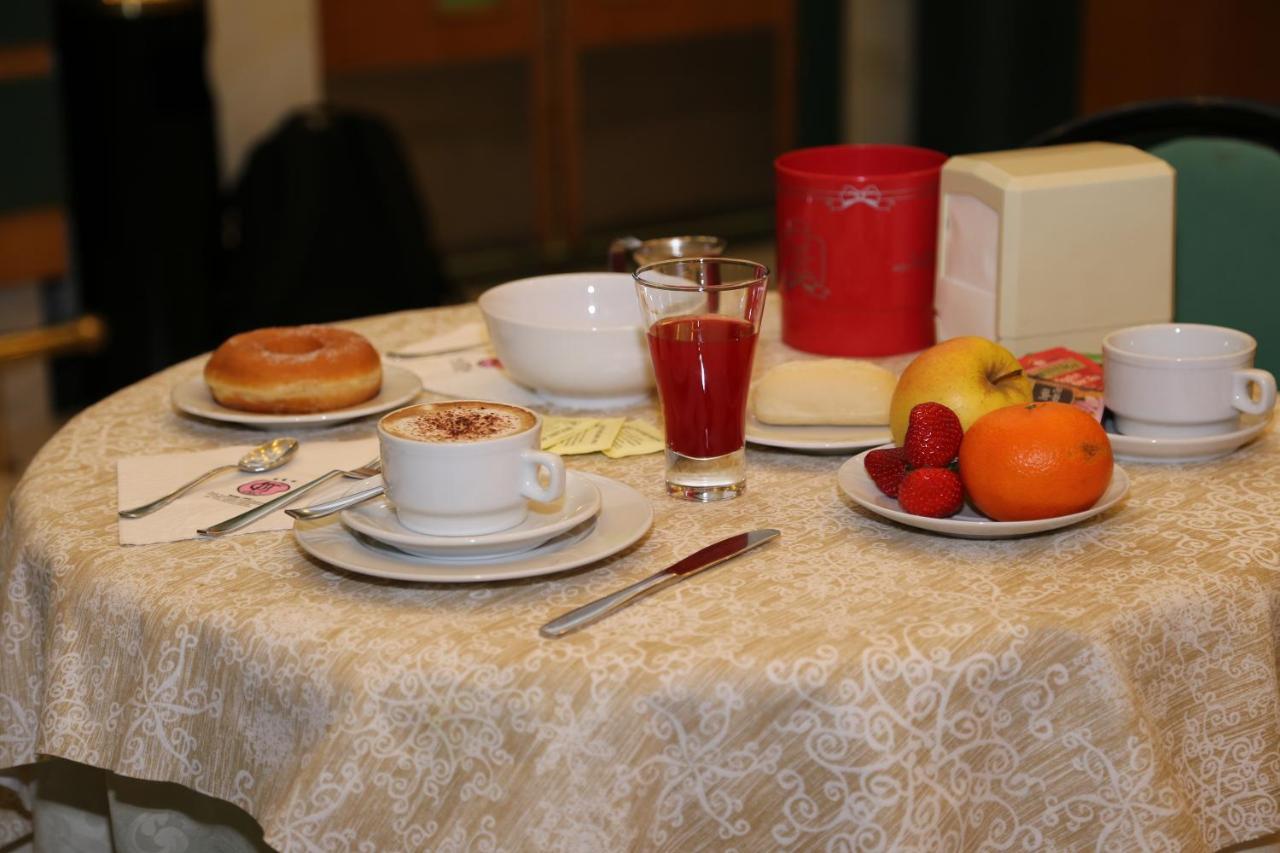 Hotel Faro Montichiari Buitenkant foto